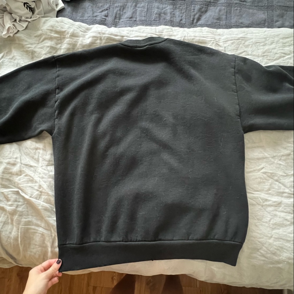 UGA— Black Vintage University of Georgia sweatshirt - Picture 4 of 4